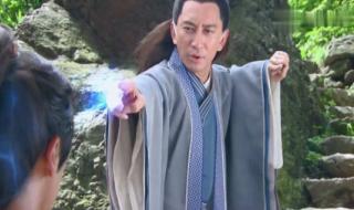 轩辕剑中大地皇者是谁胡歌最后是剑痴还是宇文拓!最后6大神器(包括轩辕剑)在谁手里求解啊 轩辕剑大地皇者